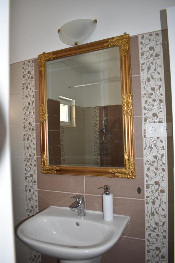 Livia Apartman Hévíz المظهر الخارجي الصورة